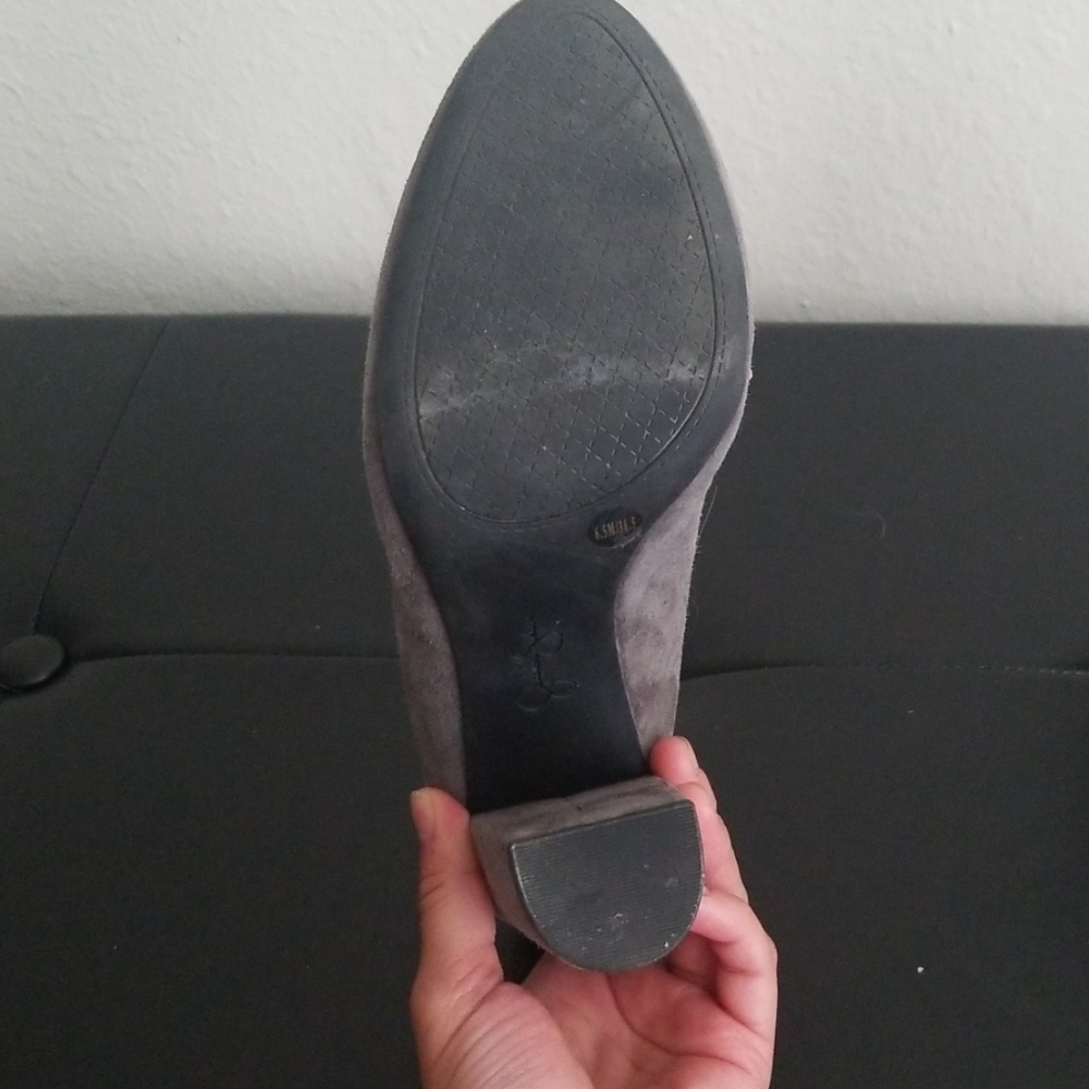 Heels - Picture 5 of 5